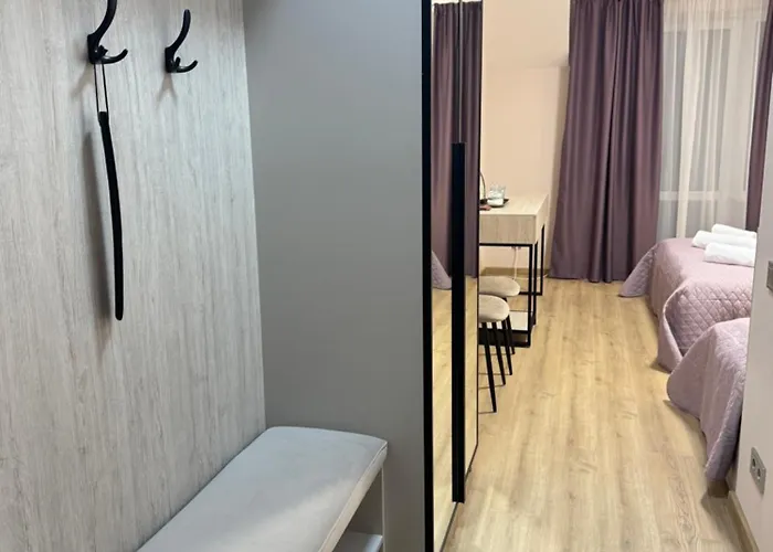 Park House Aparts 波利亚纳