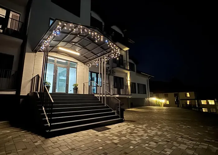 Park House Aparts 公寓 波利亚纳